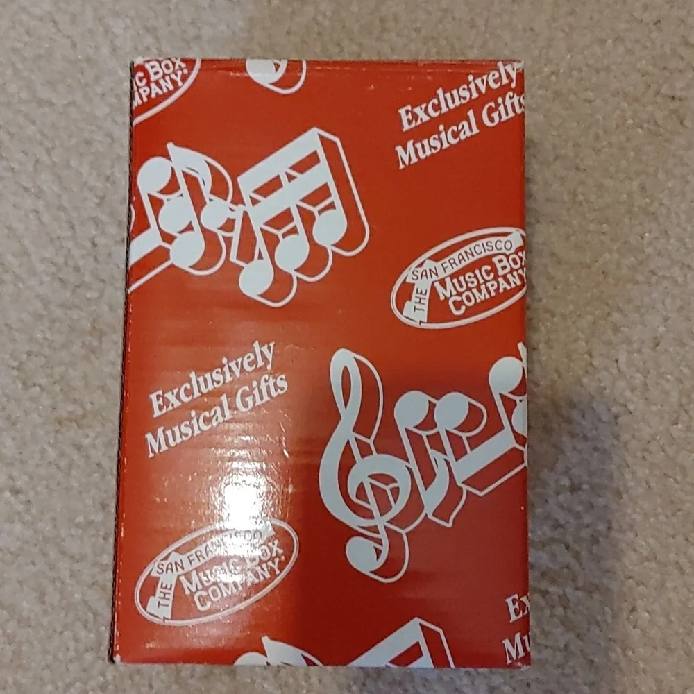 Rare San Francisco music box Co. Musical snowman, Mislabled.. Collectable